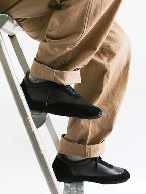 Reproduction of Found Canadian Military Trainer 1000LS Size 43